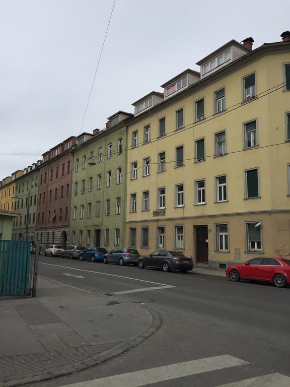 Apartment Una - Self Check In Graz Exterior photo